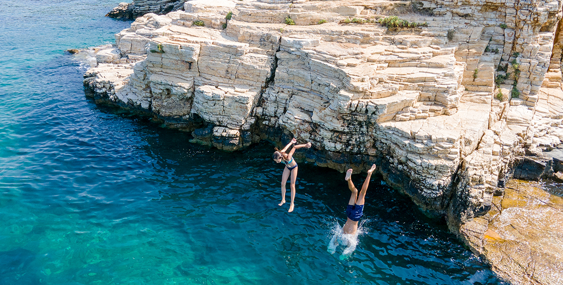 cliff jumping croatia