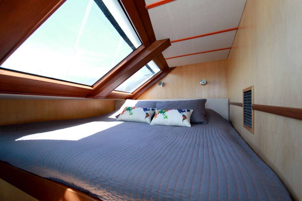 Luxury motor yacht ARGO NAVIS