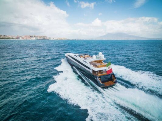 Yacht de luxe Angra Too