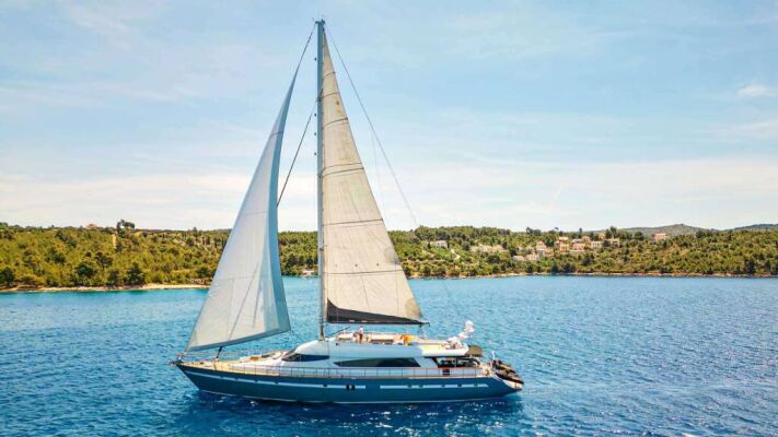 Voilier de luxe SAN LIMI