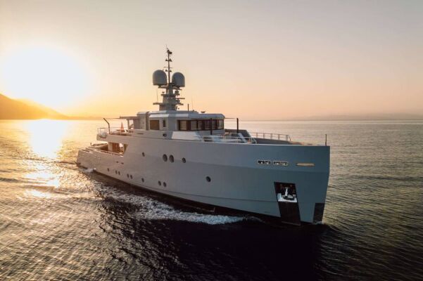 Luxury motor yacht CARMEN