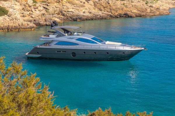 Yacht de luxe REVIVAL