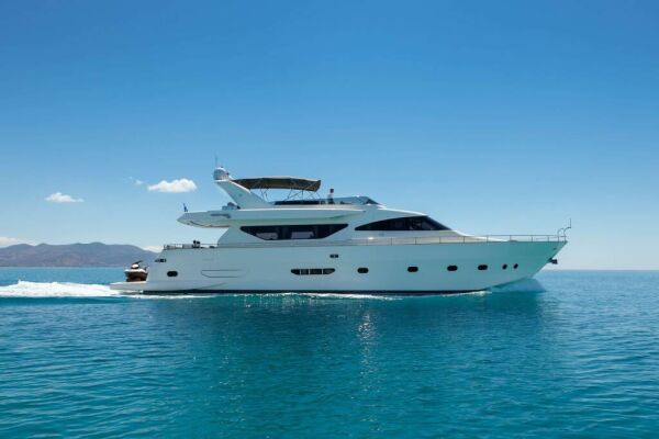 Luxury motor yacht FREEDOM