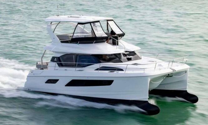 Catamaran de luxe avec équipage Moka