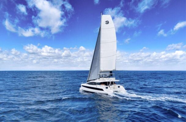 Catamaran de luxe avec équipage OCEAN KITTY