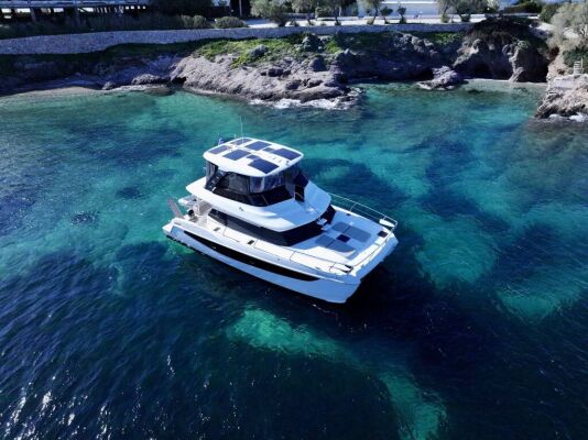 Catamaran de luxe avec équipage Seaduction
