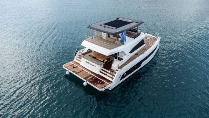 Catamaran de luxe avec équipage NYD'AMOUR II