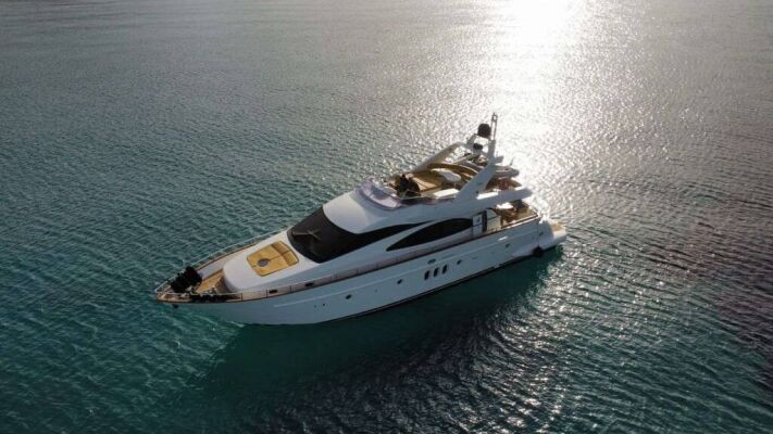 Luxury motor yacht ESTIA ZEUS