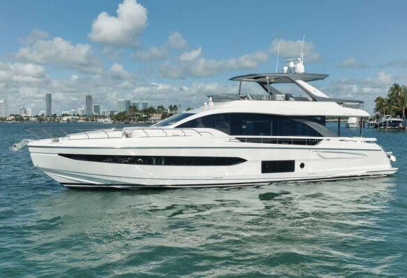 Luxury motor yacht Nena