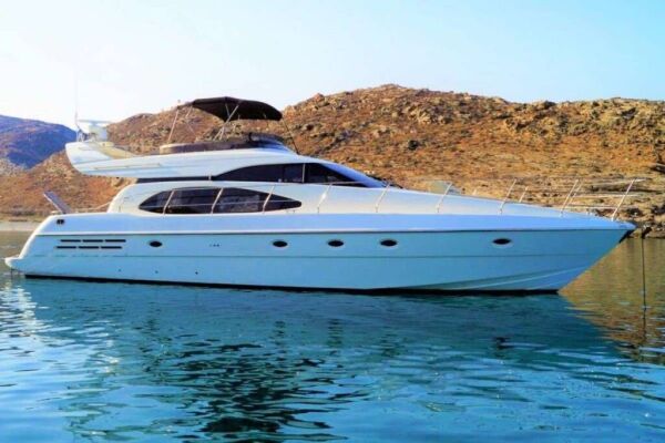 Luxury motor yacht LINDA II