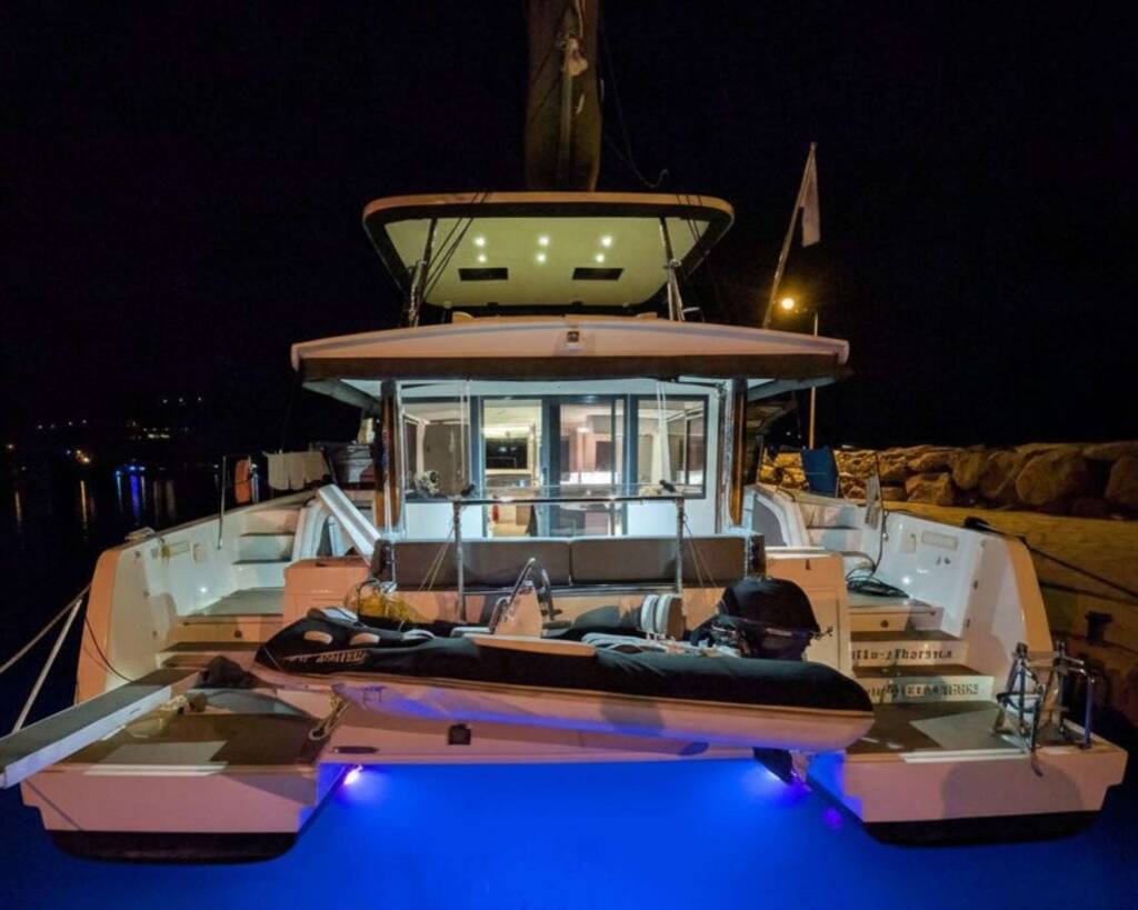 Catamaran de luxe avec équipage My Marina
