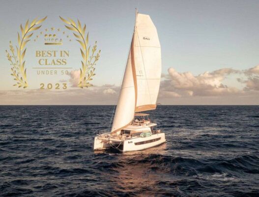 Catamaran de luxe avec équipage KORU