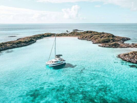 Catamaran de luxe avec équipage KITTIWAKE