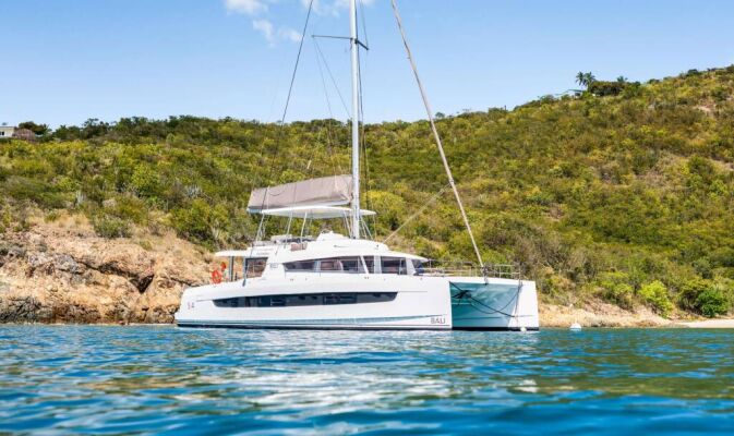 Catamaran de luxe avec équipage C SISTERS