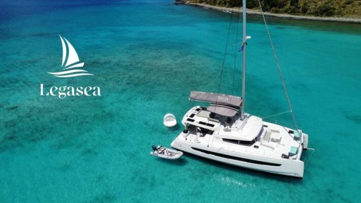 Catamaran de luxe avec équipage LEGASEA
