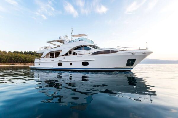 Yacht de luxe REBECCA V