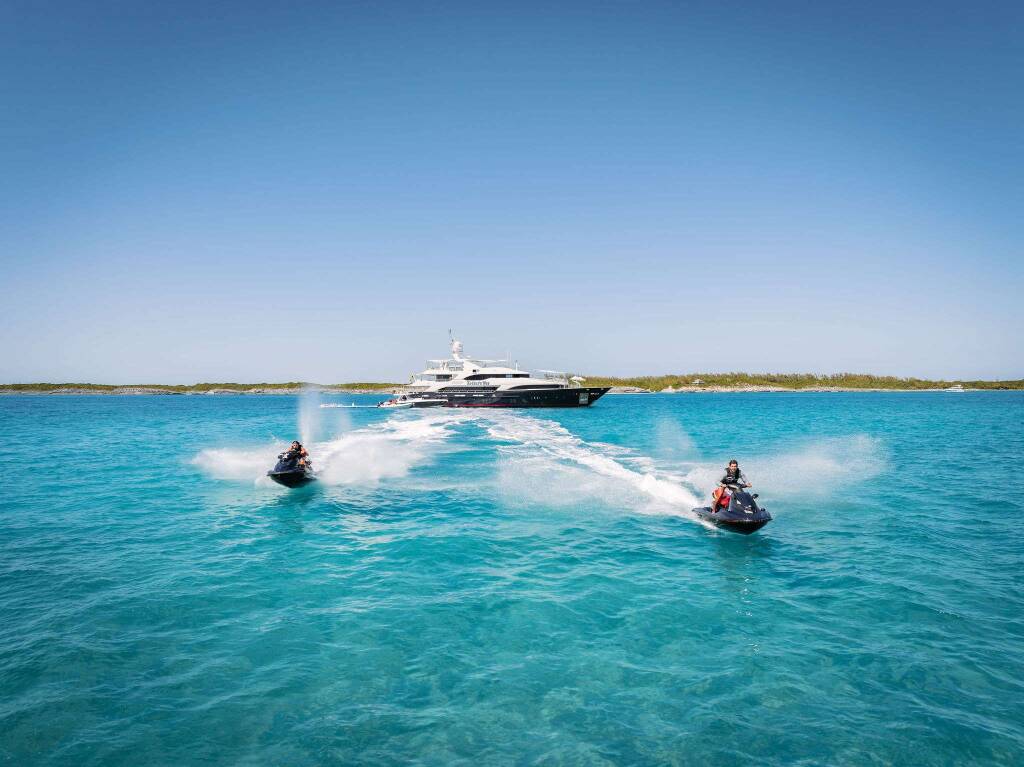 Luxury motor yacht Arthurs Way