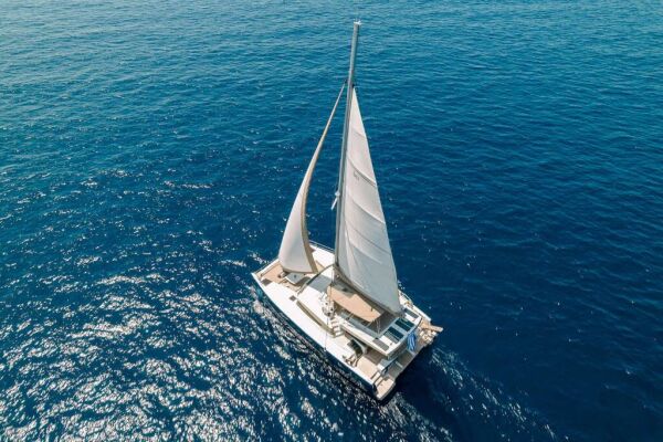 Catamaran de luxe avec équipage NEW HORIZONS 3