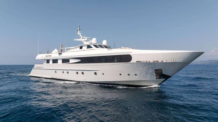 Yacht de luxe SOPHIE BLUE