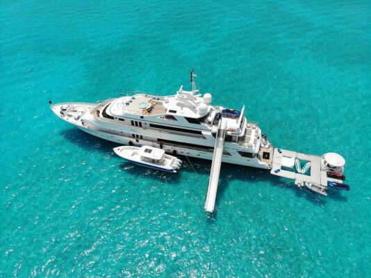 Yacht de luxe KEFI