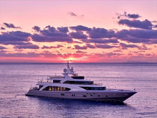Luxury motor yacht LA PELLEGRINA 1