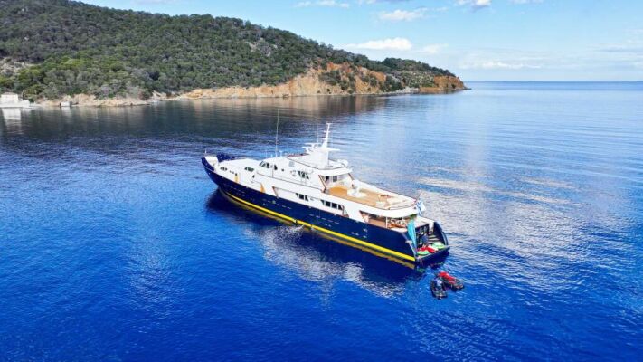 Luxus-Motoryacht SOMETHING COOL