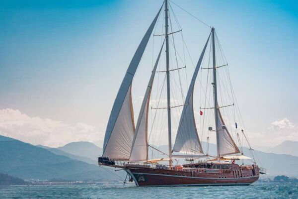 Goélette & Voilier à moteur Lycian Queen