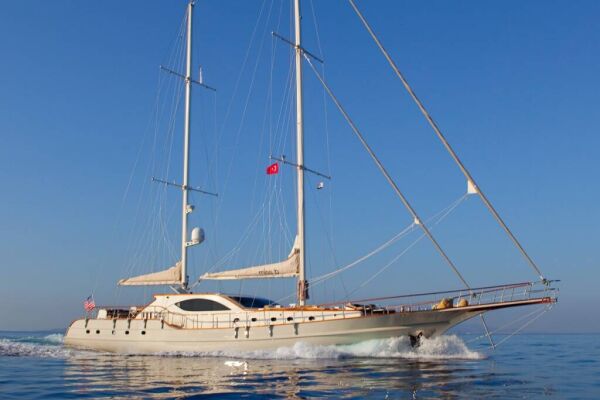 Gulet & Motorsailer MISS B