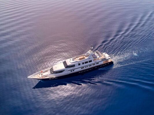 Luxus-Motoryacht GELLY