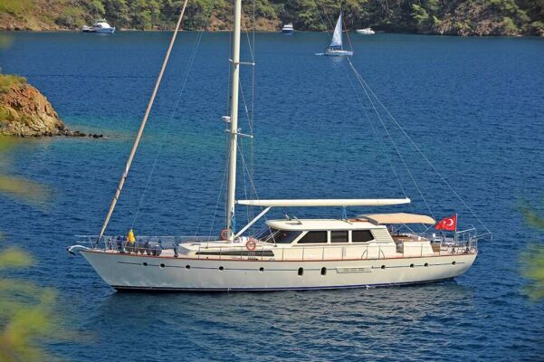 Luxus-Segelyacht Tango Charlie