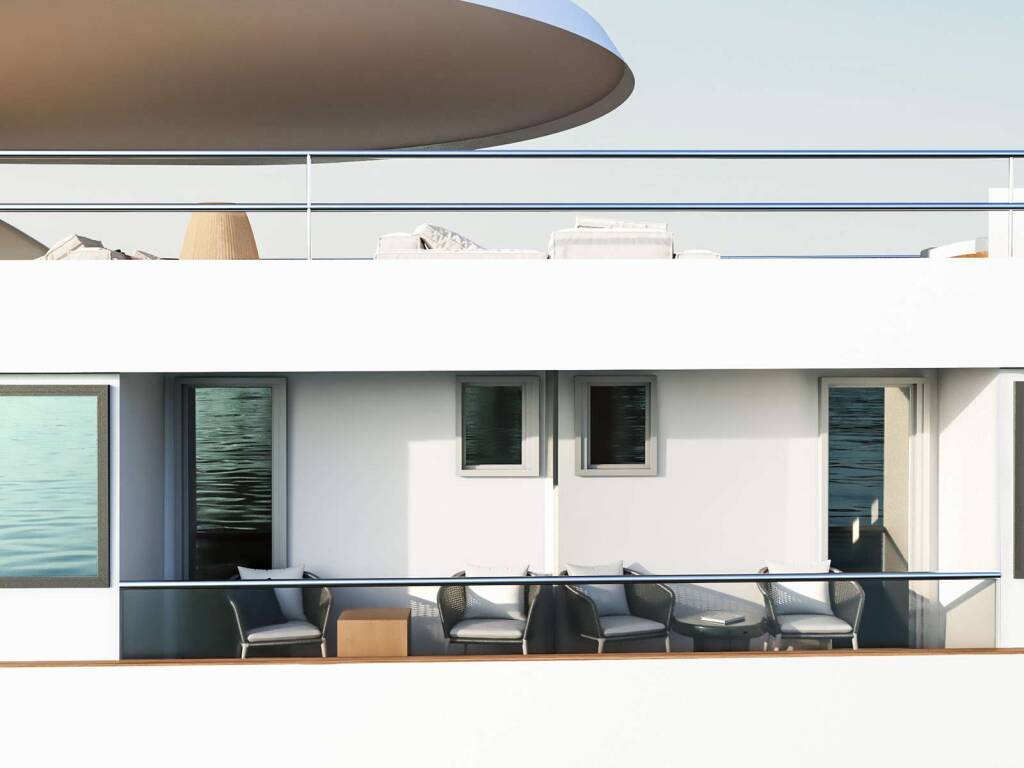 Small Cruise Ship Premier