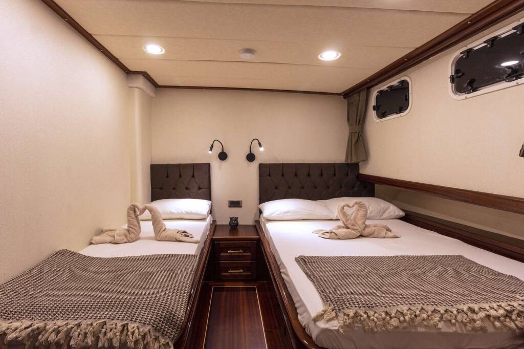 Luxury motor yacht MURVET HANIM