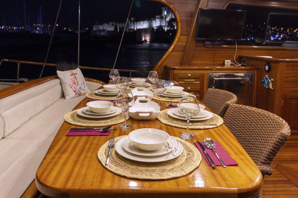 Luxury motor yacht MURVET HANIM