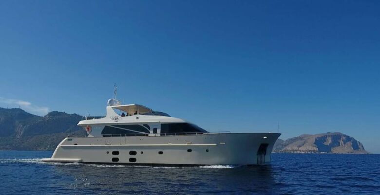 Yacht de luxe ARIA C