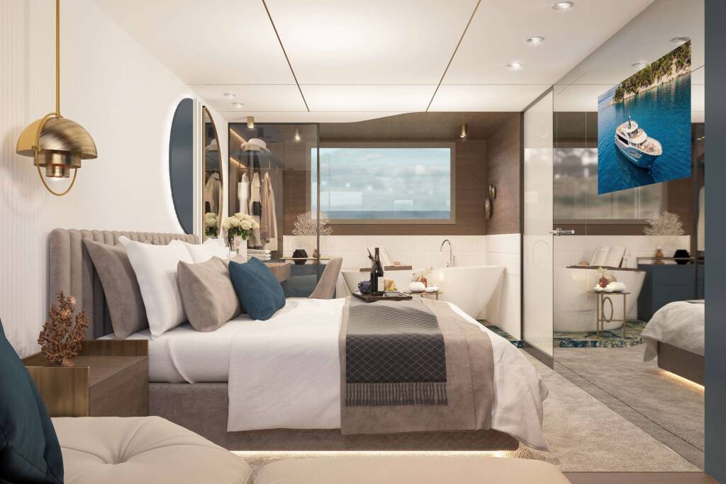 Small Cruise Ship Bella