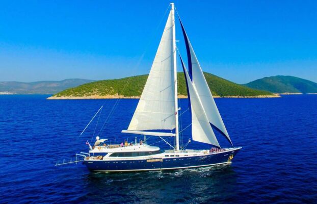 Luxus-Segelyacht CANARİA
