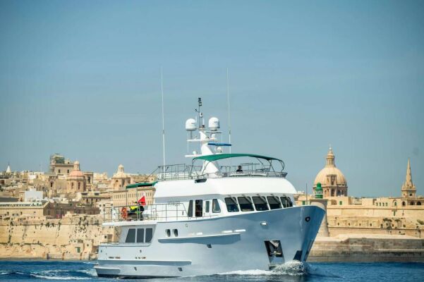 Yacht de luxe VOYAGER
