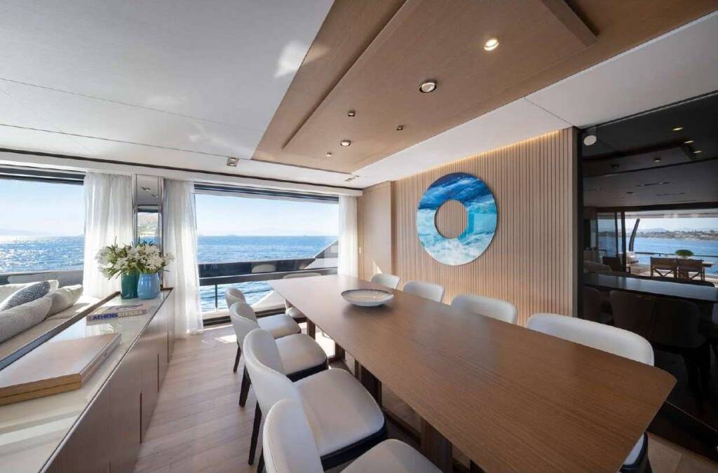 Luxury motor yacht IANASSA