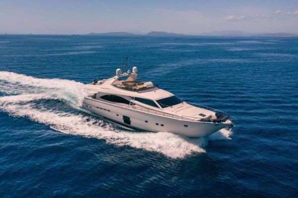 Yacht de luxe ANNOUKA