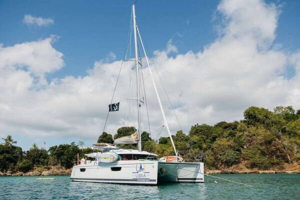 Luxury Crewed Catamaran LIBRA 50