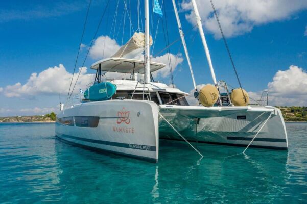 Catamaran de luxe avec équipage NAMASTE (SAMANA)