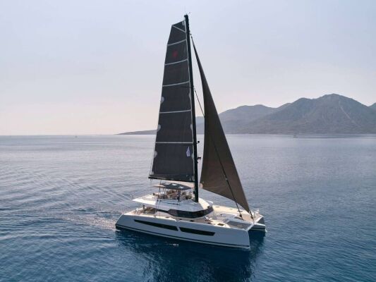 Catamaran de luxe avec équipage ALEXANDRA II