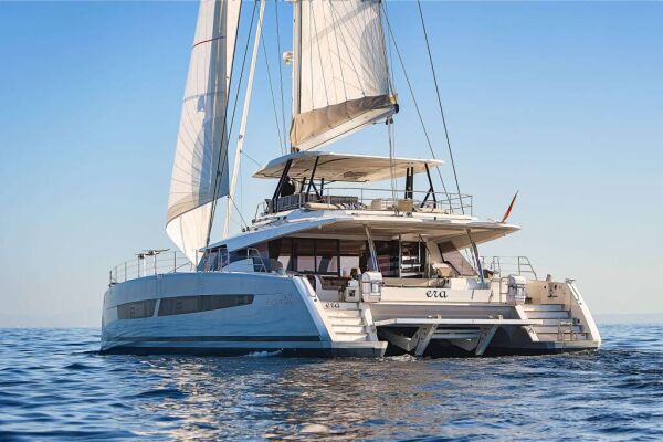 Catamaran de luxe avec équipage ERA
