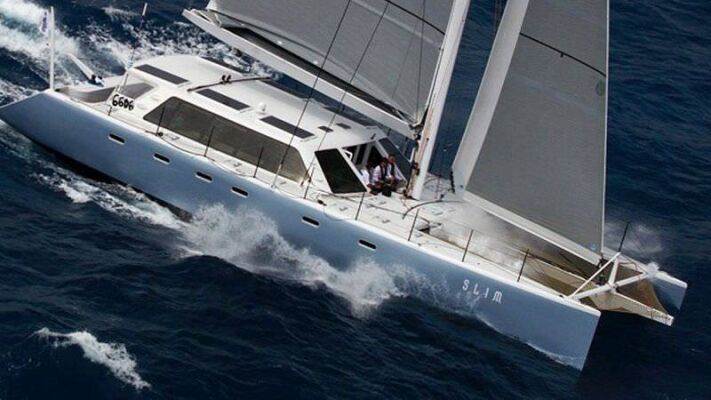 Catamaran de luxe avec équipage SLIM