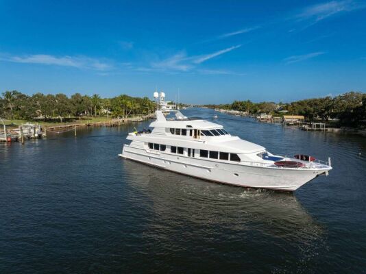 Luxury motor yacht Seaspeak