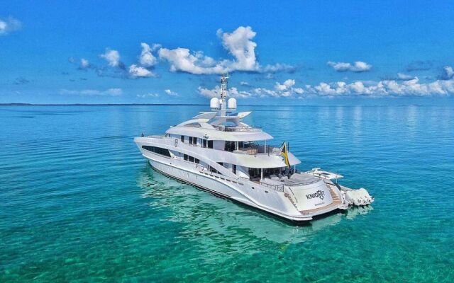 Luxury motor yacht KNIGHT