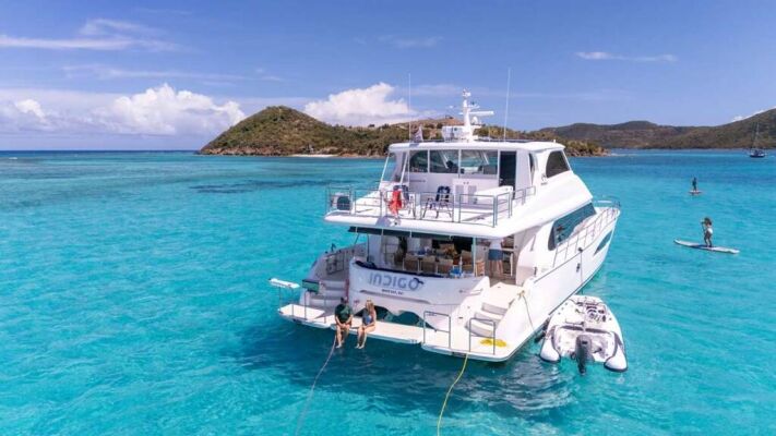 Catamaran de luxe avec équipage INDIGO