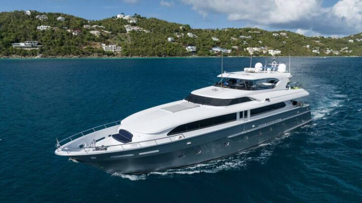 Yacht de luxe OUTTA TOUCH