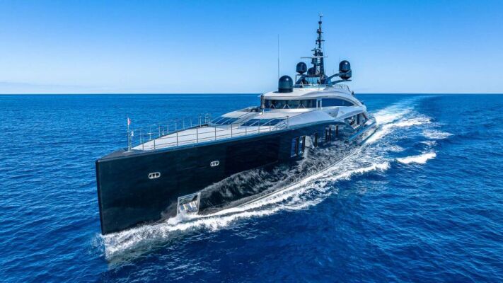 Yacht de luxe OKTO