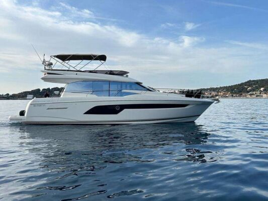 Yacht de luxe L'Odyssee